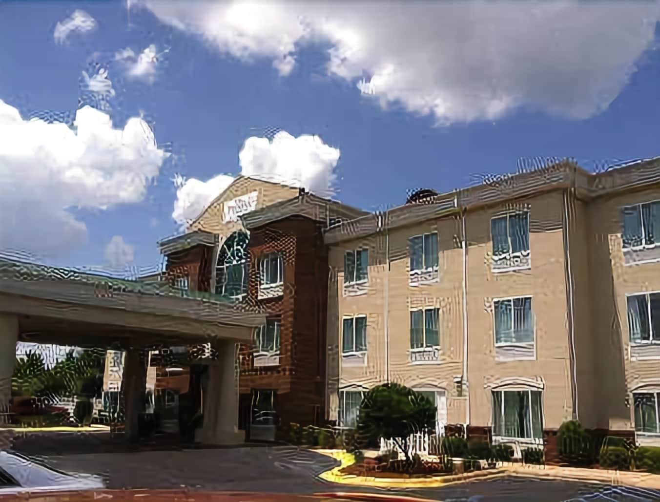 Baymont By Wyndham Montgomery South Exterior photo
