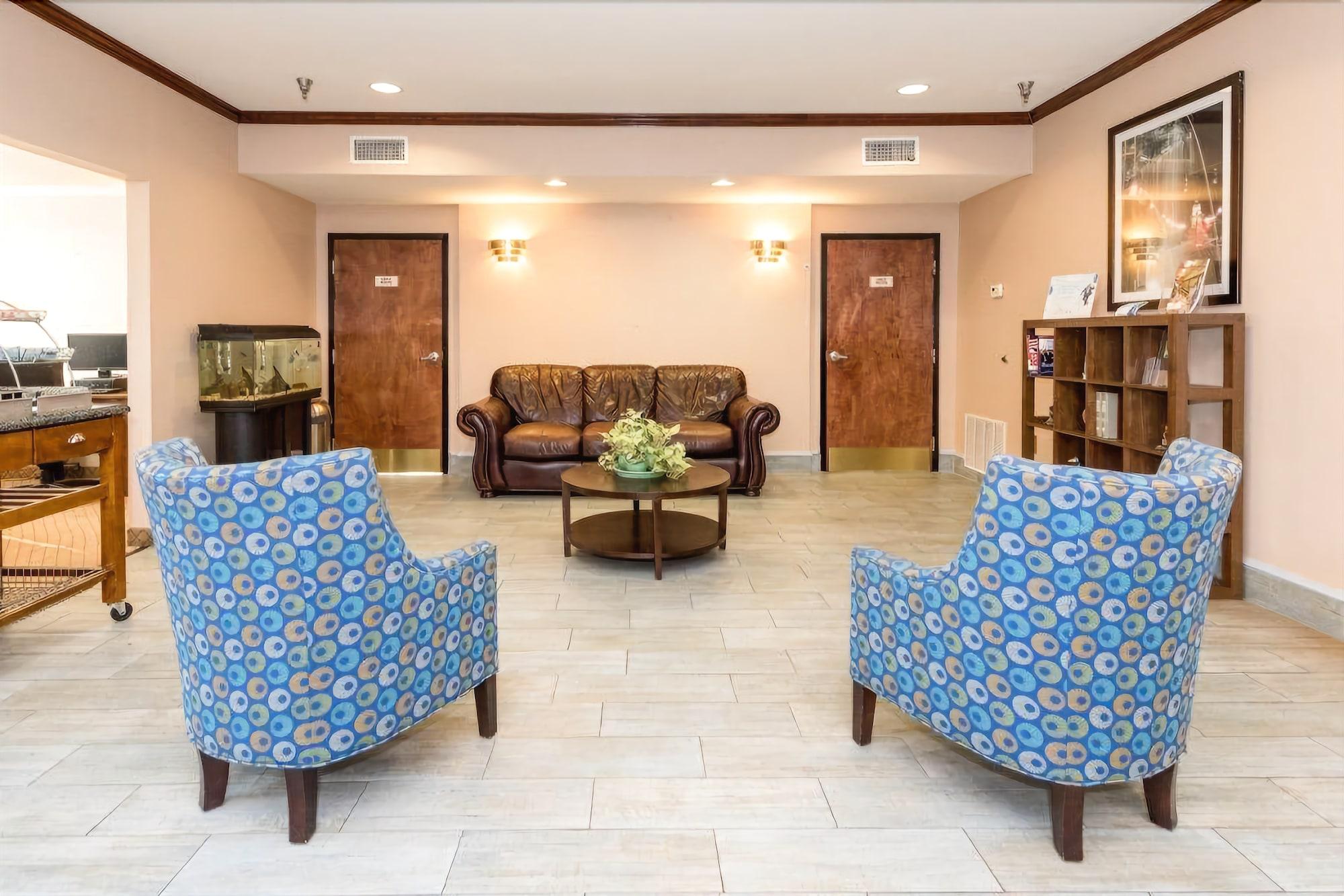 Baymont By Wyndham Montgomery South Exterior photo